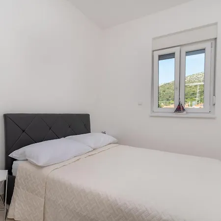 Pjer Apartman Trogir