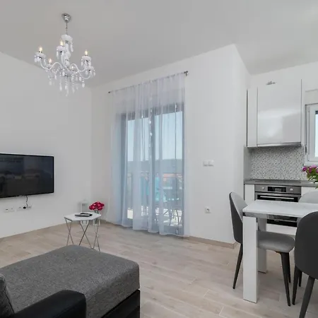 Pjer Apartment Trogir